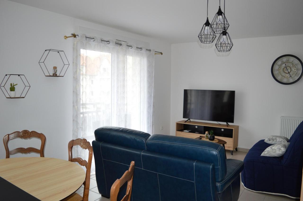 Appartement Spacieux Avec Balcon - A 50M De La Plage Courseulles-sur-Mer Exterior foto